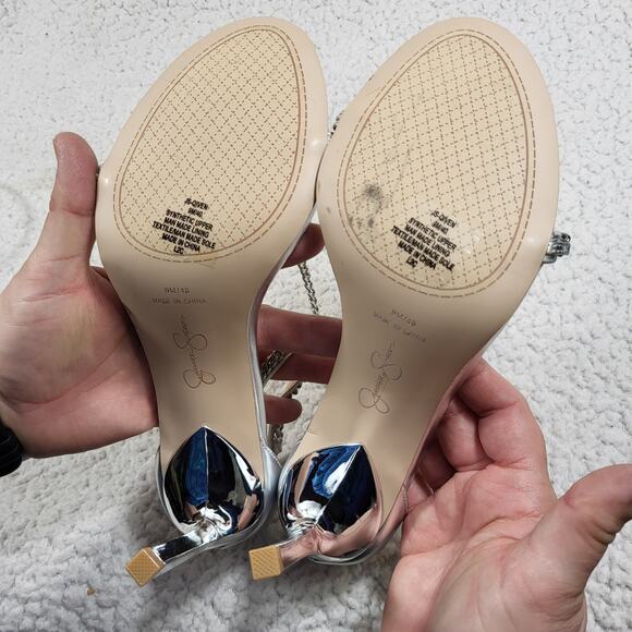 NEW Jessica Simpson Qiven T-Strap Sandal SILVER SIZE 9M /40 - Picture 6 of 6